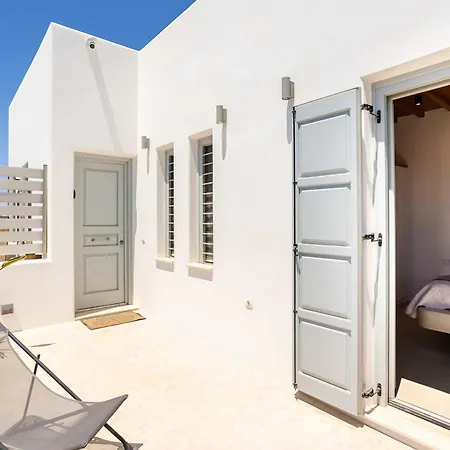 Assyr B - Santorini Cozy Cycladic Retreat 펜션 *