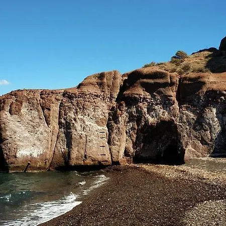 Assyr B - Santorini Cozy Cycladic Retreat